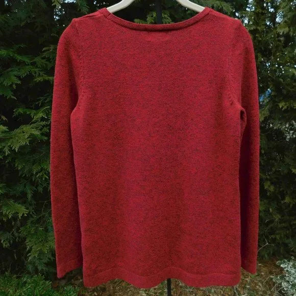 Old Navy Soft & Stretchy Crewneck Sweater with Side Slits - Picture 3 of 3